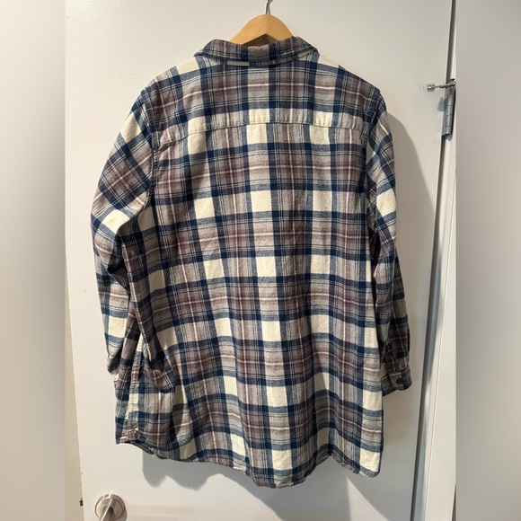 L.L. Bean Relaxed Fit Plaid Shirt - Blue and Cream Size 2X - Picture 2 of 4